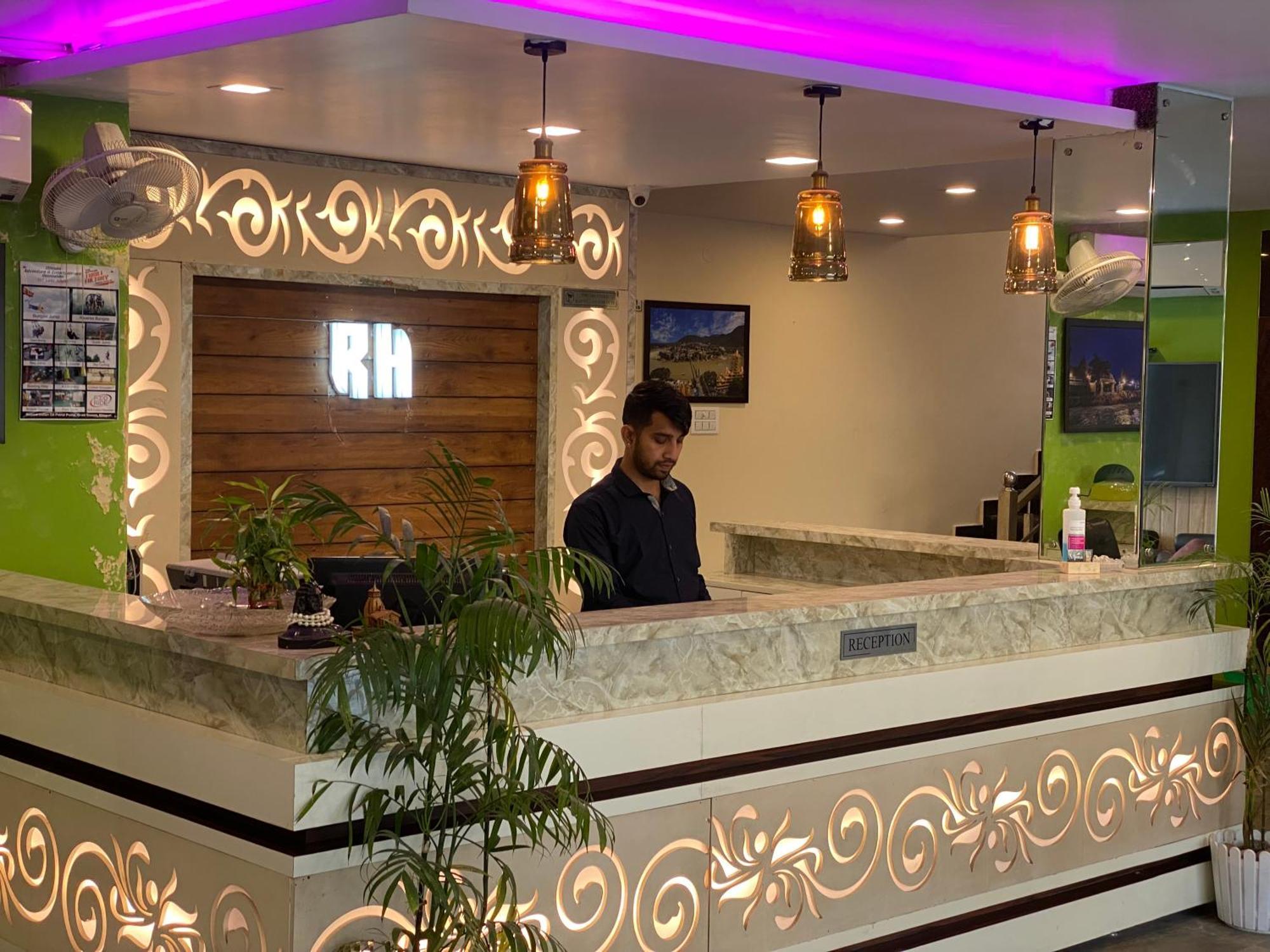 Mj Hills Rishikesh Hotel ภายนอก รูปภาพ